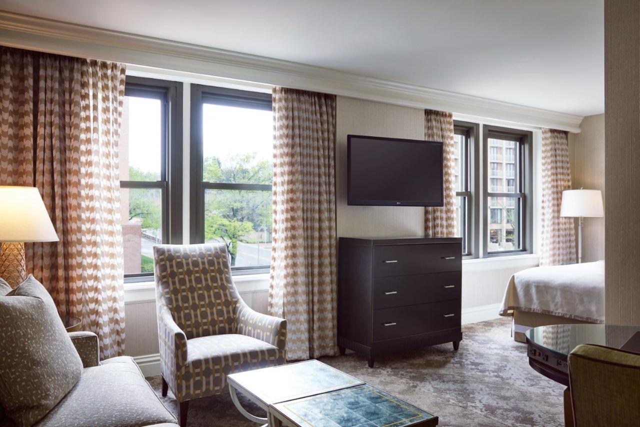 The Raphael Hotel, Autograph Collection Hotel 4*